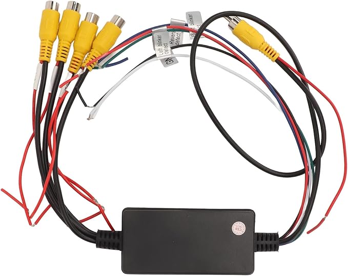 Car Backup Camera Splitter Switch 4 Input, 1 Output Intelligent Car Video Switcher Converter Comes with Remote Control
