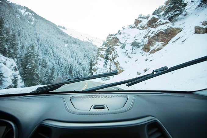 Rain-X Silicone AdvantEdge Wiper Blade 16" Windshield Wiper Blades Replacement, All-Weather Performance Lasts 2X Longer, Premium Beam, Installock Adapter for Easy Fit (Pack of 1)