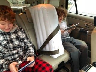 Jet Creations Inflatable Car Backseat Divider - seperates Children so no More Back seat Fights, and Simple to Install.