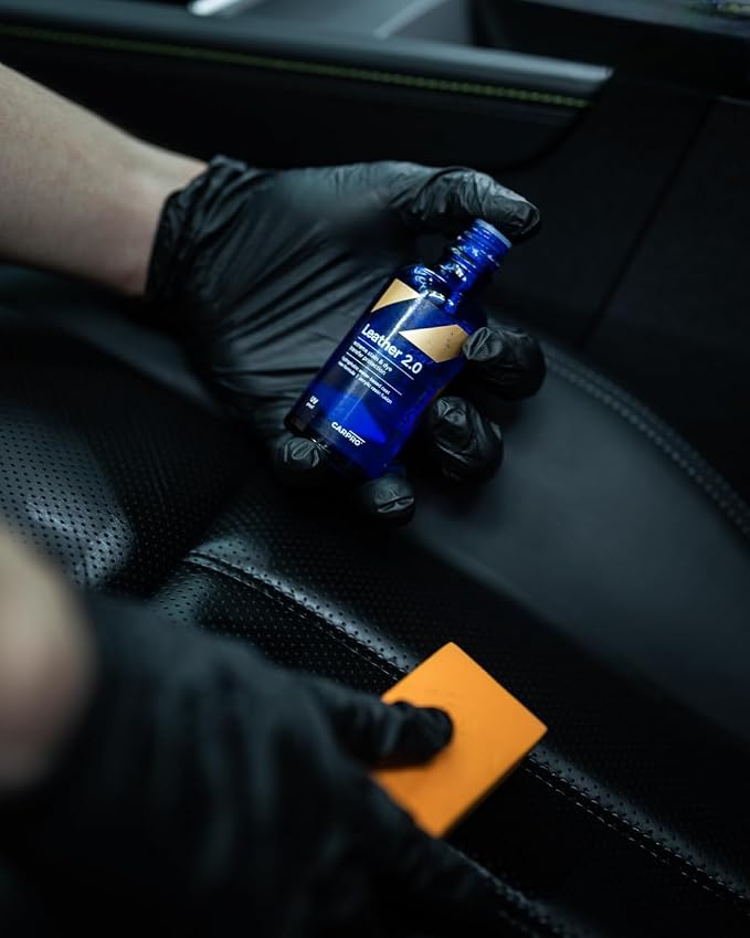 CARPRO CQUARTZ Leather 2.0 - Kit - Hydrophobic & Oil Phobic, Safe on All Car Leather, Resistance to UV, Denim Dye Coloring, Abrasion and Stains (50ml Kit)