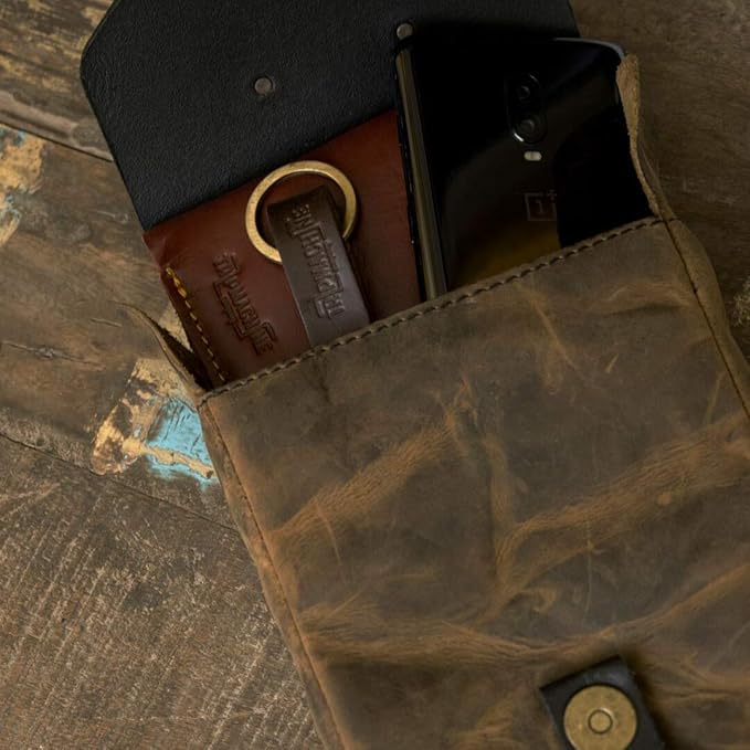 Trip Machine Company Genuine Leather Motorcycle Magnetic Fuel Tank Pouch to Carry All Your Riding Essentials (Tobacco Brown)