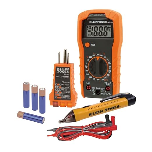 Klein Tools Electrical Test Kit with Digital Multimeter (MM300) and Circuit Breaker Finder (ET310)