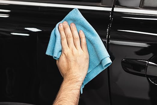 Koch-Chemie - Micro Cut & Finish Polishing Compound with Carnauba Wax - Permanent Removal of Holograms, Fine Scratches & Sanding Marks; Long Term Sealing; Non-Fugitive Silicones (5 Liters)