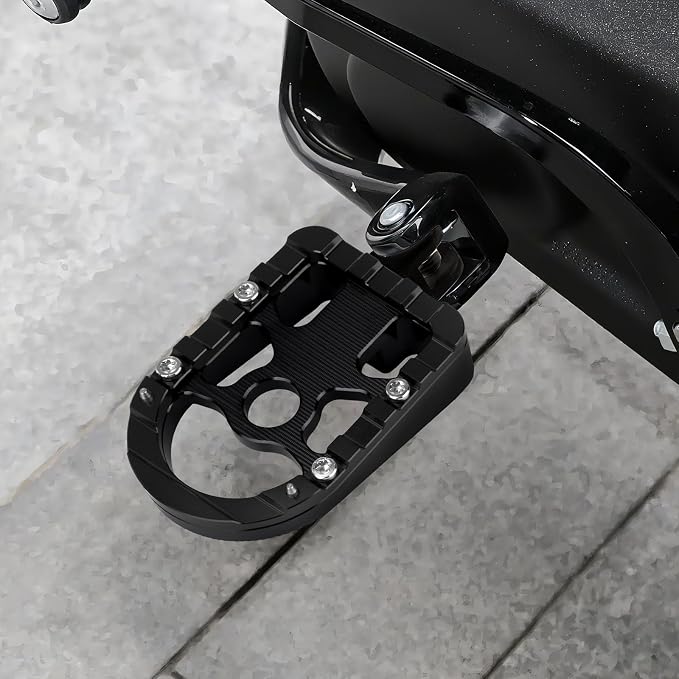 Motorcycle Floorboards Passenger Footboards Wide Foot Pegs Board Pedal Compatible with Touring Electra Road Street Glide Softail Road King Black Edge