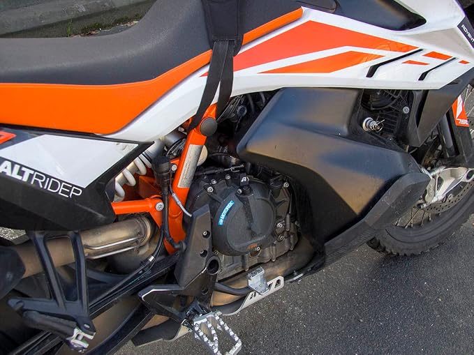 AltRider Easy Pull Clutch Arm Extension Compatible with KTM 790/890 Adventure/R & Husqvarna Norden 901 - High Endurance - Reduces Arms Fatigue - Extra Traction for Better Control & Grip Off & On Road