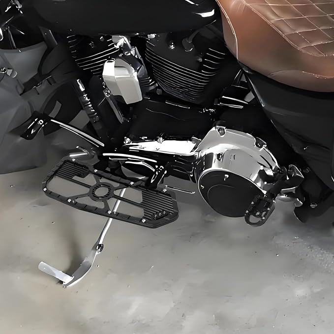 Motorcycle Floorboards Driver Passenger Footboards Wide Foot Pegs Board Pedal Compatible with Touring Electra Road Street Glide Softail Road King Black Edge