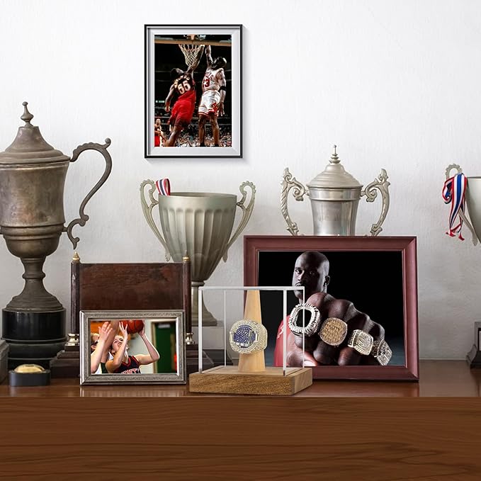 Clear Acrylic Championship Ring Display Case with Wood Stand Base, Memorabilia Stand Cube Holder Dust Protection Transparent Storage Box for Sports Baseball Basketball Fan Souvenir Protection Supplies