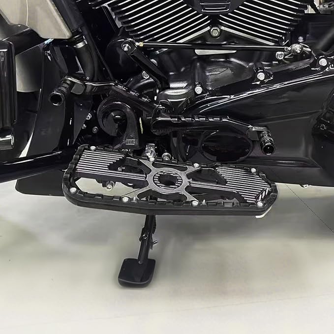 Motorcycle Floorboards Driver Footboards Wide Foot Pegs Board Pedal Compatible with Touring Electra Road Street Glide Softail Road King Black Edge
