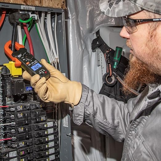 Klein Tools Electrical Test Kit with Clamp Meter, GFCI Tester, Line Splitter, Magnetic Hanger and Accessories