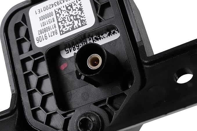 GM Genuine Parts 84719106 Front View Driver Information Camera