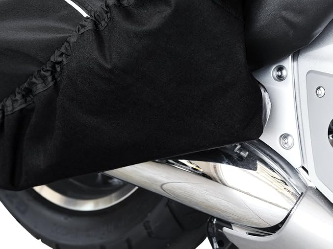 Defender Extreme Motorcycle Cover; Waterproof; UltraMax Fabric (Medium)