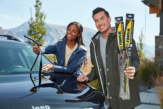 Rain-X Silicone AdvantEdge Wiper Blade 16" Windshield Wiper Blades Replacement, All-Weather Performance Lasts 2X Longer, Premium Beam, Installock Adapter for Easy Fit (Pack of 1)