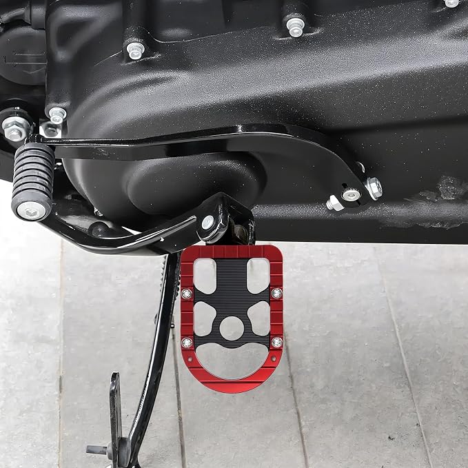 Motorcycle Foot Pegs Male Mount Footrests Offroad Floorboards Fit for Harley Touring Electra Glide Road Glide Road King Dyna Sportster (Red Edge)