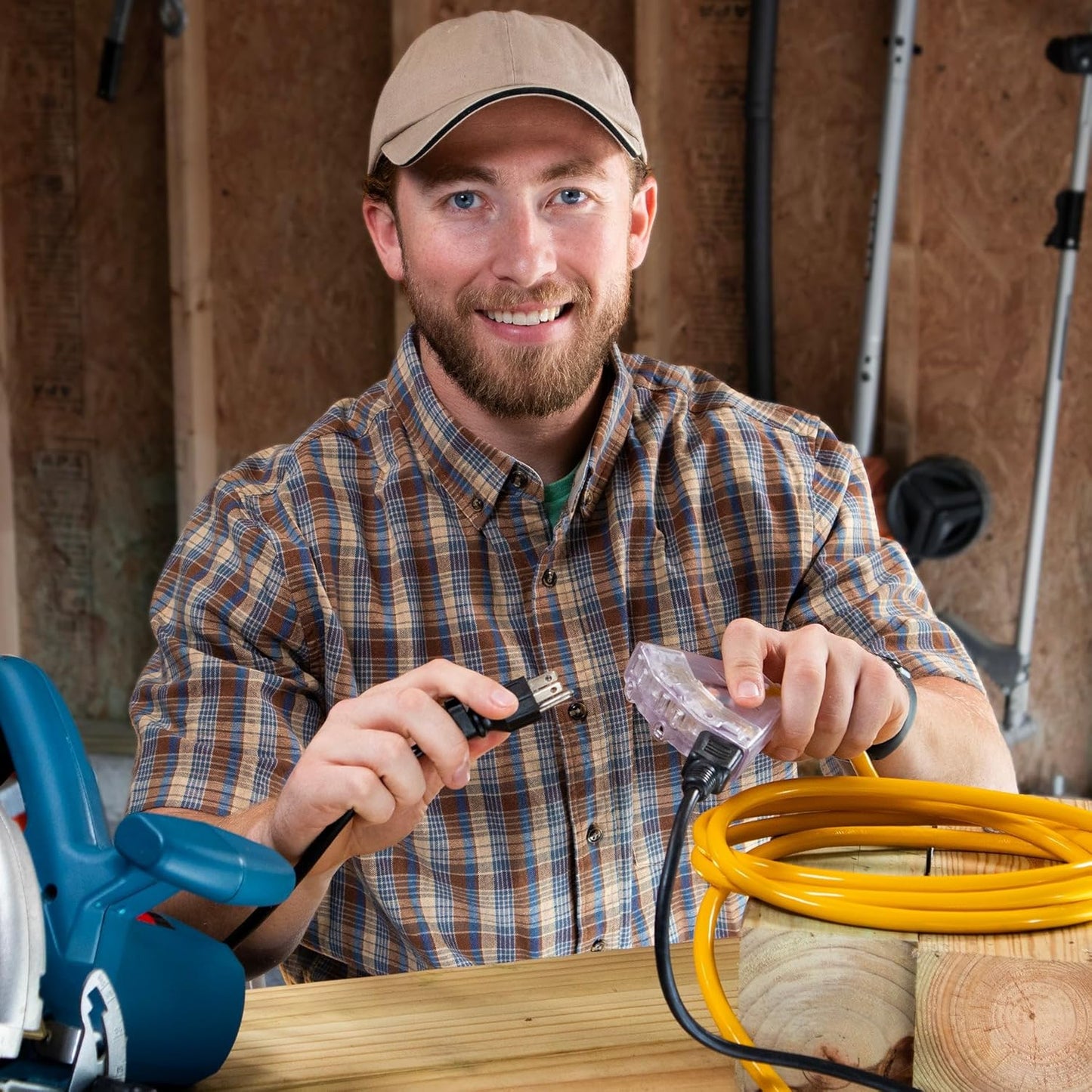 10 ft - 12 Gauge Heavy Duty Extension Cord - 3 Outlet Lighted SJTW - Indoor/Outdoor Extension_Cord by Watt's Wire - 10' 12-Gauge Grounded 15 Amp ExtensionCord Splitter