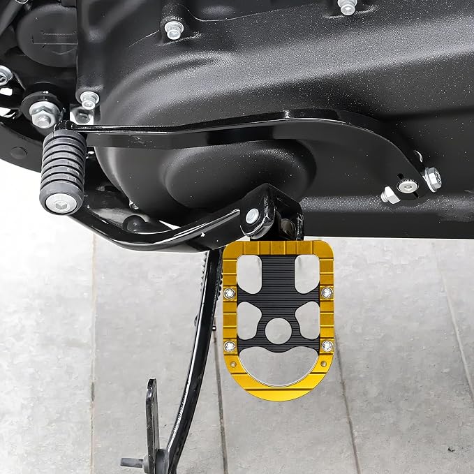 Motorcycle Foot Pegs Male Mount Footrests Offroad Floorboards Fit for Harley Touring Electra Glide Road Glide Road King Dyna Sportster (Yellow Edge)